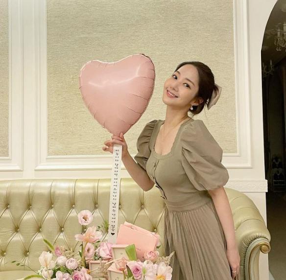 朴敏英|承认整形、前男友是李敏镐：私下活得像公主，关于朴敏英7件趣闻