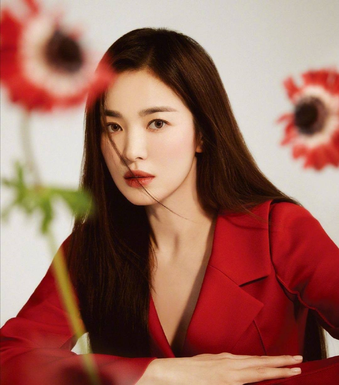 宋慧乔|宋慧乔和宋仲基，结婚不到两年后离婚，如今两人境遇大不相同