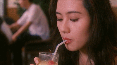 艳星|港片五大艳星今昔颜值对比:有人风韵犹存,有人发福颜垮,差距大