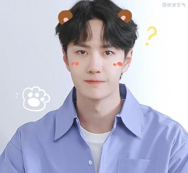 王一博|王一博认真赶作业，网友主动配合，拿捏流量热度不愧是酷盖