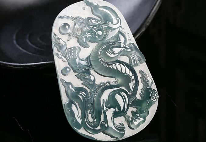 翡翠|翡翠龙牌你知道多少呢?怪不得总是让人神往