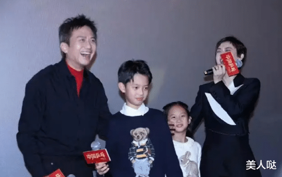孙俪|孙俪一家四口走红毯，她穿西装裙干练又时髦，11岁儿子高颜值像妈比邓超还帅气
