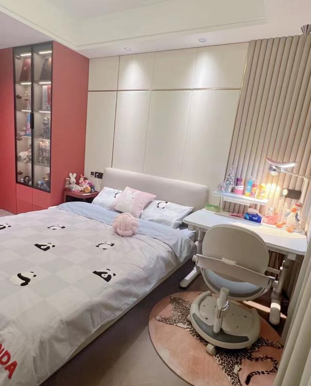 看了他家172的房才知道什么叫高雅,全屋没有一丝俗气,太美了