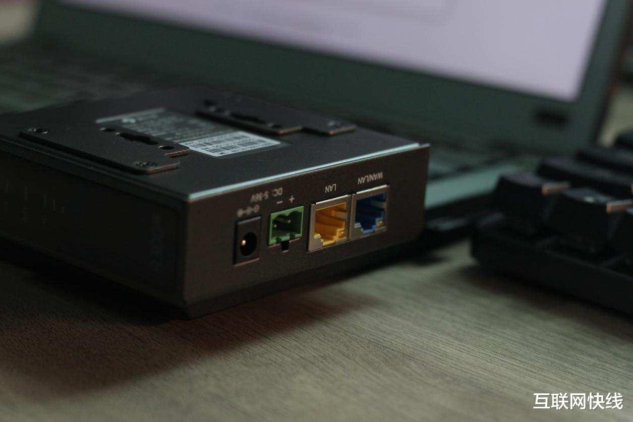 4G|拉不了网线怎么稳定上网？蒲公英R300A 4G工业路由器测评