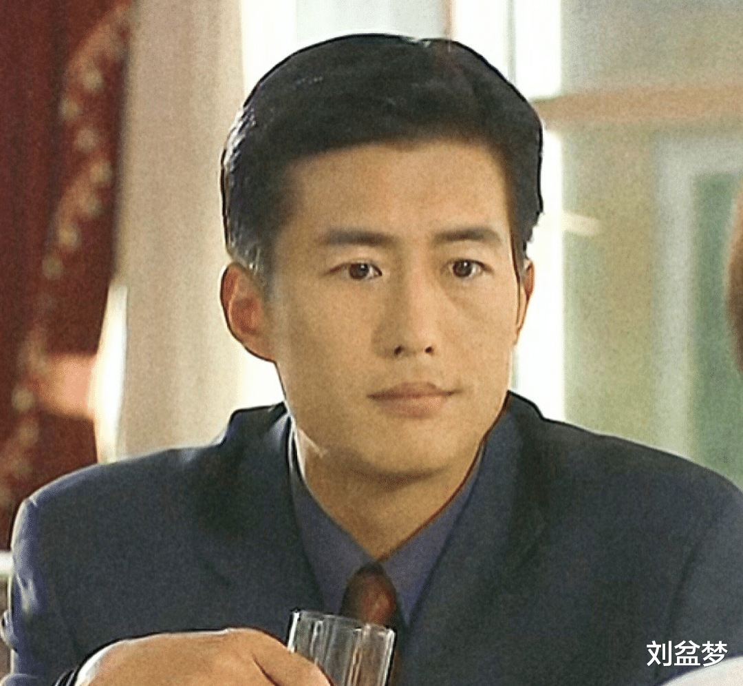 高曙光|高曙光：演了一辈子戏，却没两任妻子出名，一个影后，一个富婆