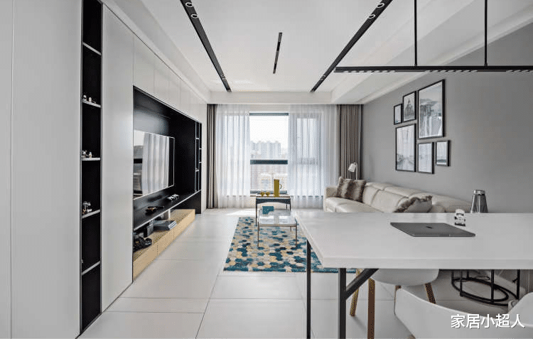 83平的小户型,改造尴尬的厨房,整个房间都大变样