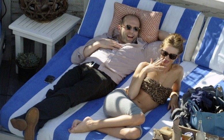 赵丽颖|54岁猛男杰森·斯坦森:和小20岁超模恩爱12年,生了二胎却不结婚