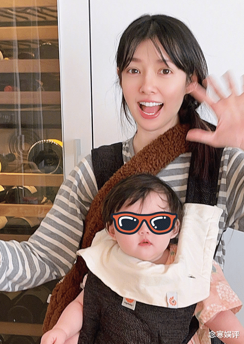 郭碧婷|向佐宣布郭碧婷怀上二胎，在分享喜悦的同时，也表明了爱国立场