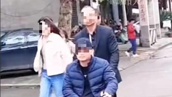 湖南，男子因车祸瘫痪，为了不拖累妻子，主动提出让妻子改嫁！