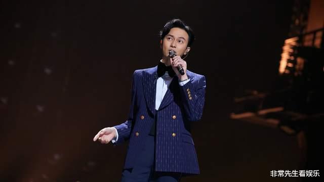 披哥2|《披哥2》初舞台后，C位基本明了，3位学长尴尬，黑马已经出现