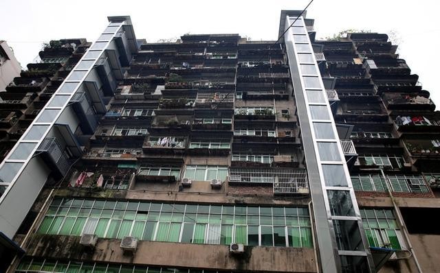 |老房子“加装电梯”争议不断？“新方案”来了，这下不用再争了