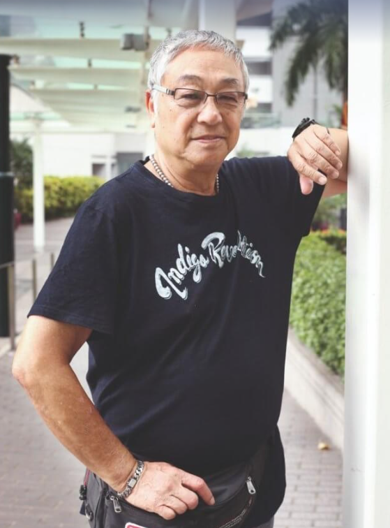 曾江|曾江去世一个月半,遗孀焦姣一头白发憔悴露面,过度思念亡夫令人担忧