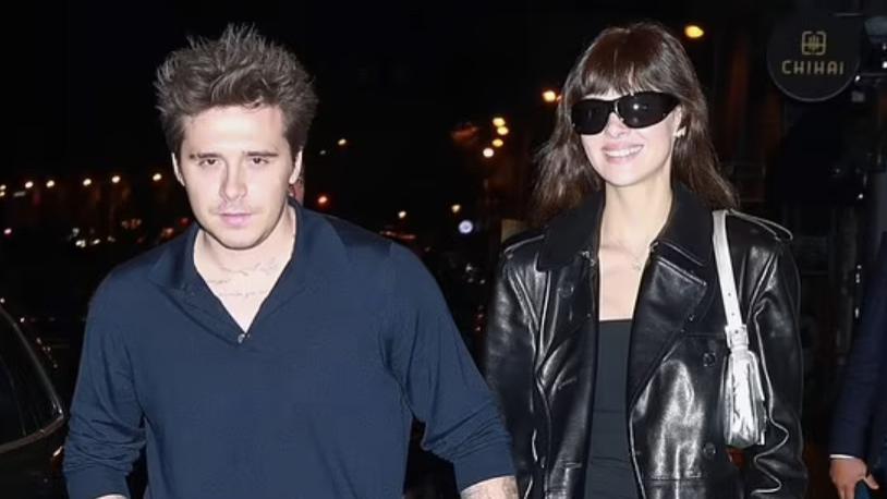 巴黎时装周|家庭矛盾加剧，贝克汉姆儿子儿媳现身巴黎时装周，却不捧贝嫂秀场