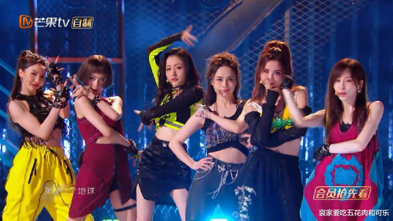 阿娇|郑秀妍的回眸，是惊慌失措的美；阿娇的脸，不是普通的美能概括！