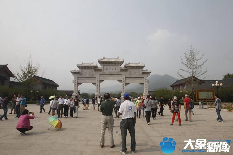 涉县|低价游为何总是“专盯”老年人不放？专家：但凡“低价”都有坑