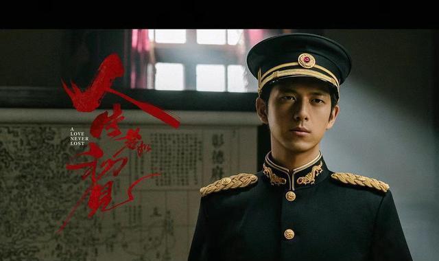 朱亚文|满脸褶子，却搭各路女神演了26位男主，他的“丑”让多少人脸红