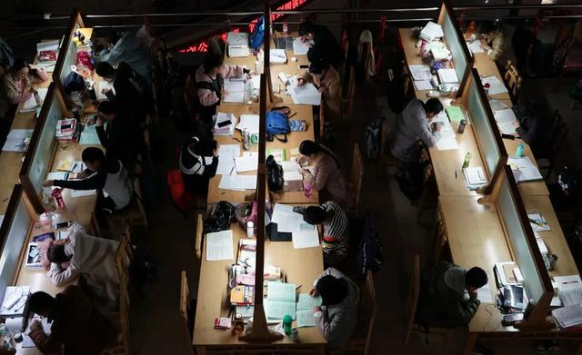 招聘|最赚钱的专业，怎么突然不香了