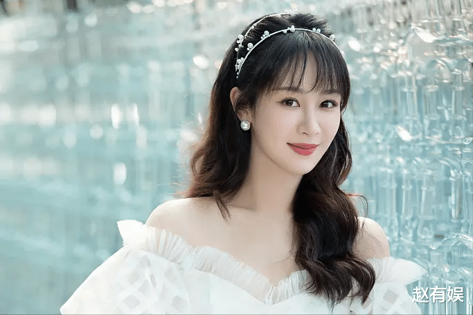 杨紫|杨紫新剧开机惹争议,剧情奇葩,父辈《上古情歌》曾勒被令停拍?