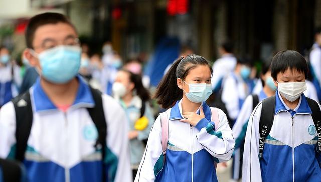 广州深夜发布复课通告！高二、高三将先行复课，家长：千呼万唤