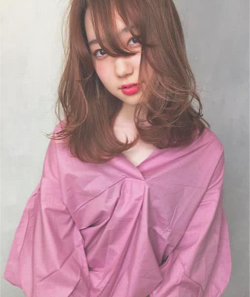 减脂 纽约时装周发型师揭秘：甜美日系vs清新韩系短发整理大全