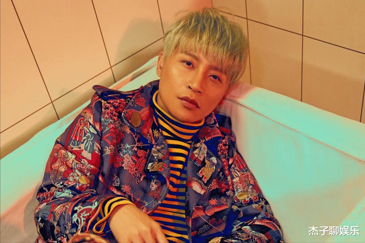 陈志朋|陈志朋前经纪人首谈奇装异服，称是他的要求，其每场演出约30万