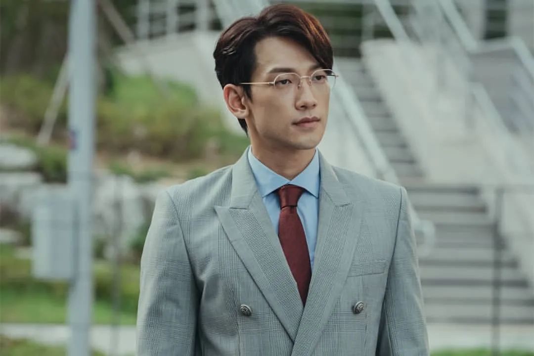 郑智薰|娱乐圈的这对俊男美女，结婚5年无人知，也不耽误他们甜