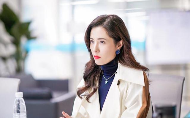 景甜|《我热爱的生活》确定档期，演员阵容豪华，又一部都市轻喜剧要爆