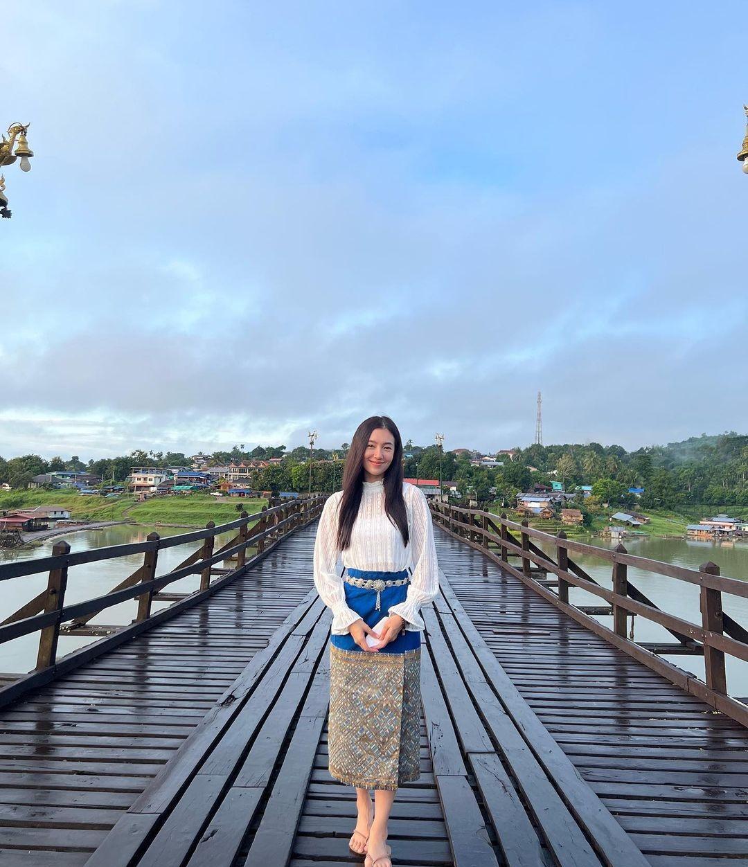 豪门明星|泰媒证实:泰星Bella目前单身,与老挝富商只是同事关系