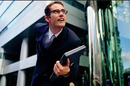 衬衫|几个小细节,可有助我们职场晋升