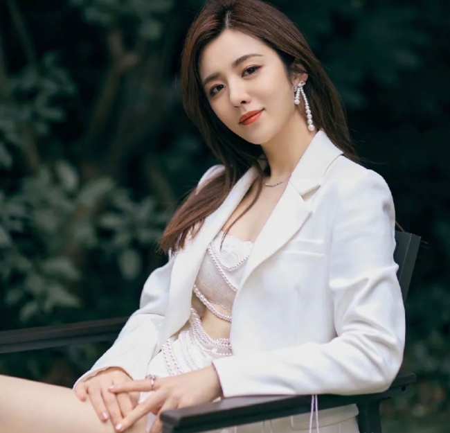 王晓晨|王晓晨,34岁至今未婚的她,风韵犹存