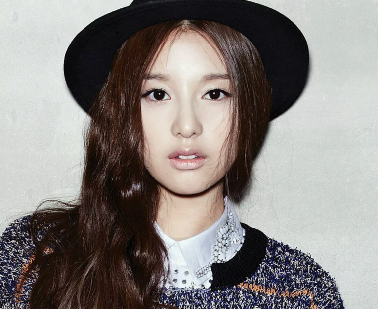 金智媛|韩国女神金智媛，不愧是男神收割机，部部合作顶级男神！