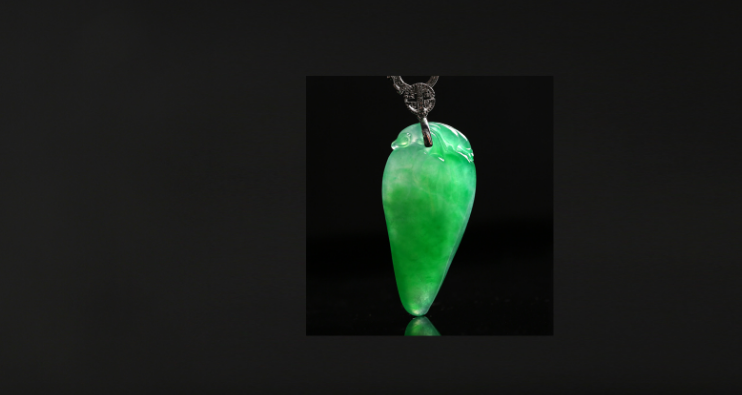 翡翠|翡翠饰品可以提升品味，还有很好的收藏价值，使用性能非常高