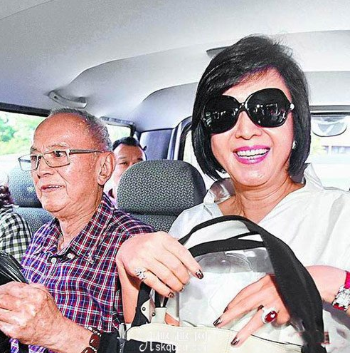 侯佩岑|“最强第三者”林月云:两次插足闺蜜感情,又为何晚年上节目哭诉?