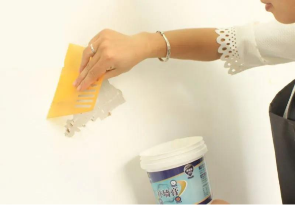 墙面裂痕产生的原因,及如何修复?