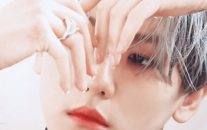 边伯贤|边伯贤圈粉能力真的很强,不仅仅是唱歌,现在舞也跳得越来越好