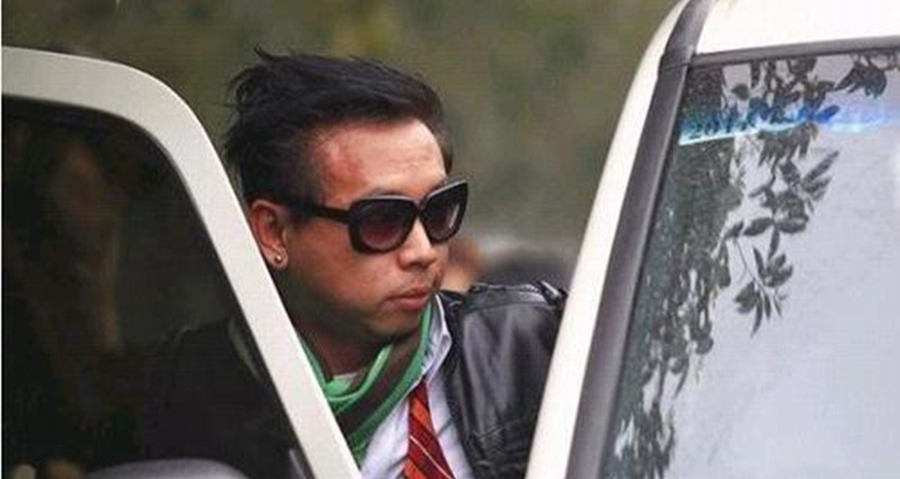 蔡康永|蔡康永，60岁发福显老态，相伴22年男朋友照片，身材魁梧很帅气