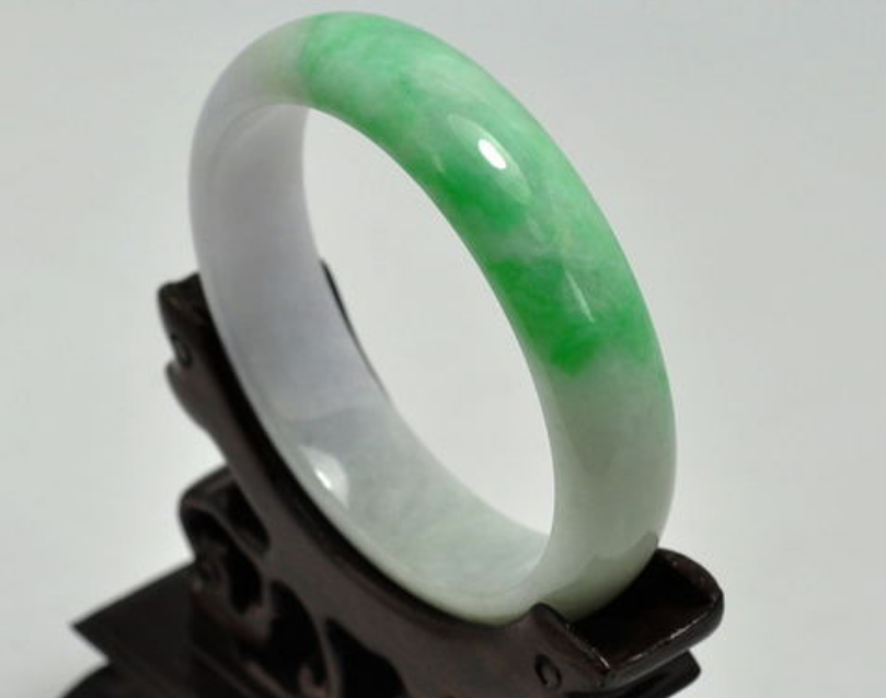 |现在翡翠的价格是否昂贵?看完这些弯弯绕绕,不用再怕被骗