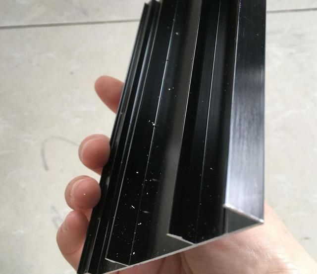 铝合金踢脚线到底好不好?有什么优缺点?适合家装使用吗?