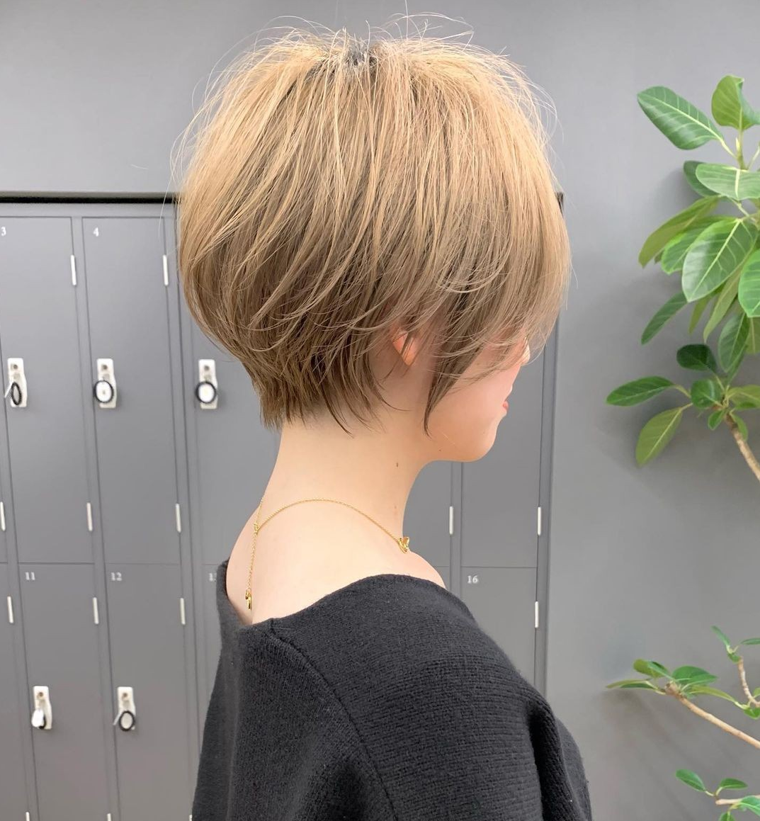 发型 今春女发别乱剪，有这10几款就够了，短中长都很美