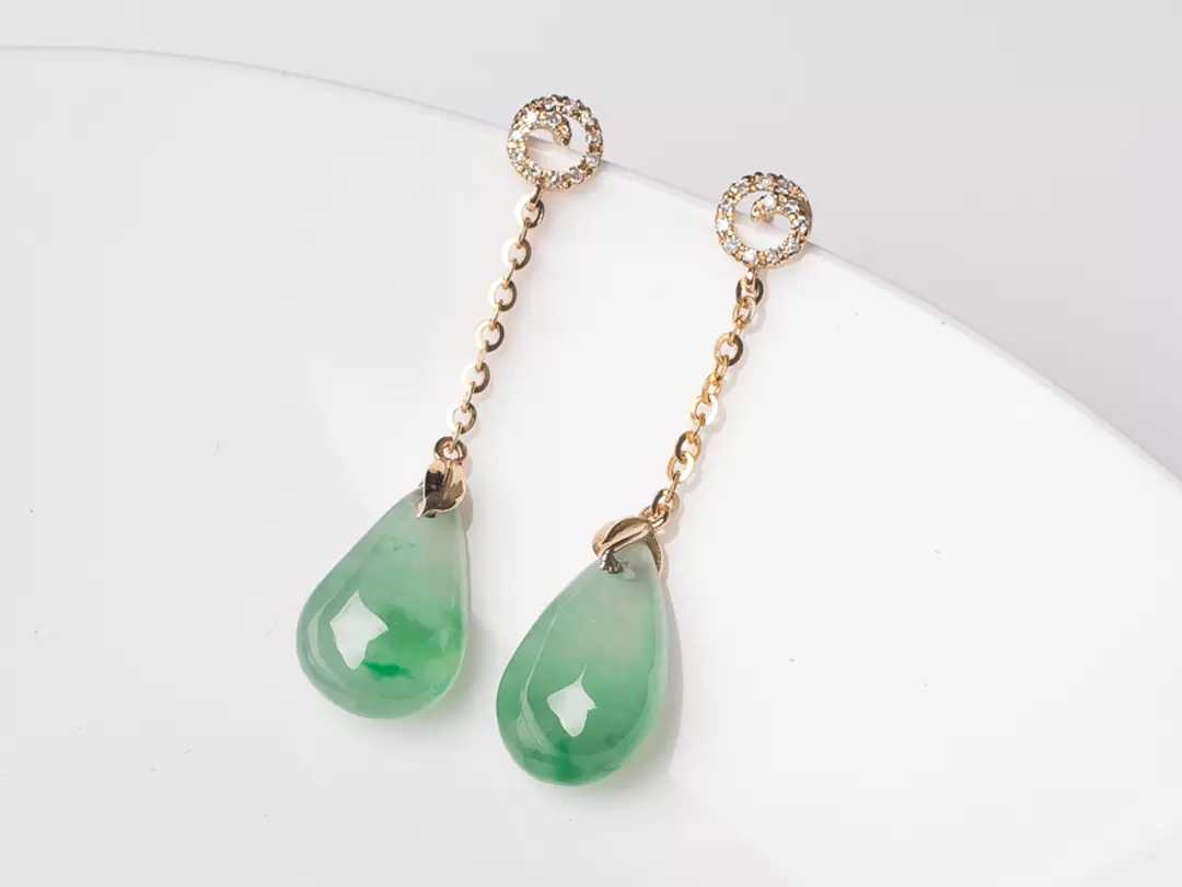 翡翠|翡翠碎裂之后,是可以修复的,那之后还可以佩戴吗?