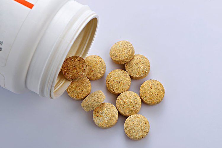 医生|复方甘草片价格便宜,止咳效果好,医生却不建议病人吃,为什么?