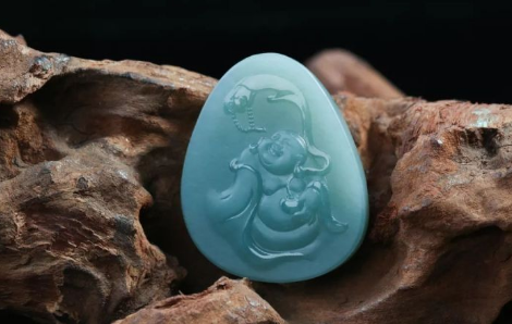 |和田玉里面的青色,稀有青色品相,你喜欢吗?