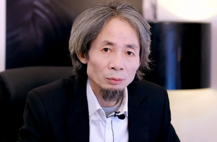 “大师”杜子建回归了,直播连线被网友怼得哑口无言,称他大忽悠