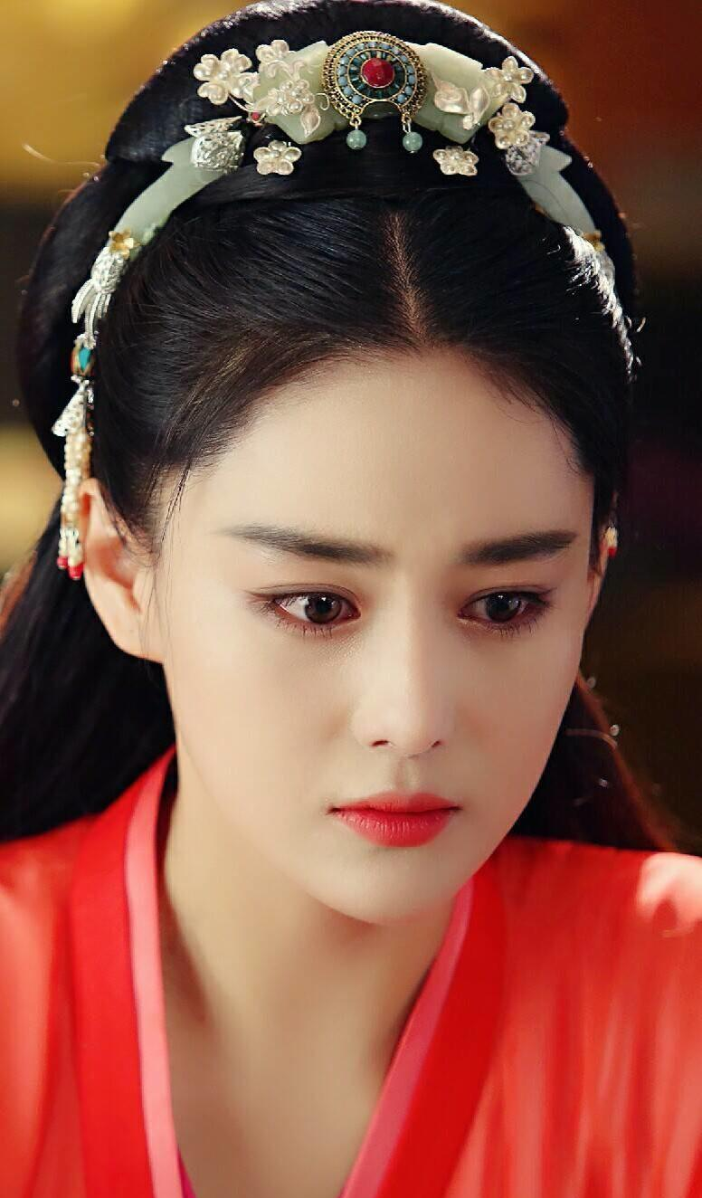 张馨予|张馨予素颜照,她嫁给了军人嫁给了爱情,脱胎换骨,网友酸到霸屏