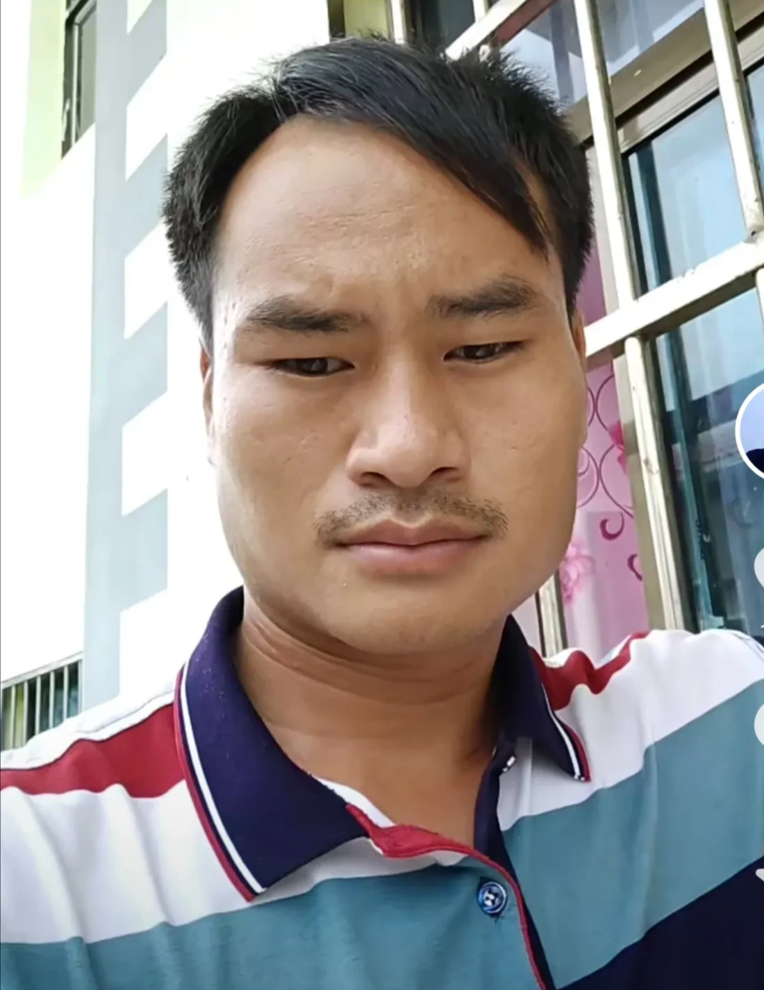 林正英|云南大叔自认为有九分相似林正英