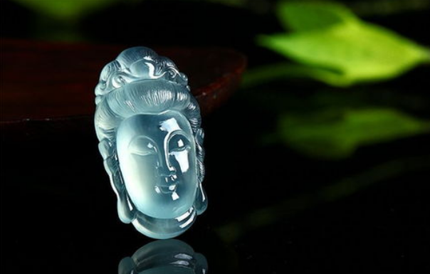 翡翠|翡翠价值上涨，受到了哪些因素的干扰？价位的提升势不可挡