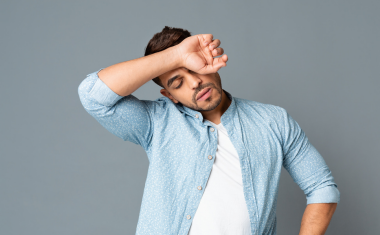 健脾|多家医院呼吁停用：吃一口犹如5斤塑料袋，或导致肝脏“烂如渣”，尽早扔