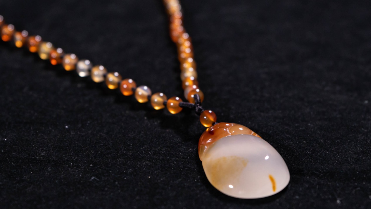 |玉就是石头，没什么用！真的是这样吗？