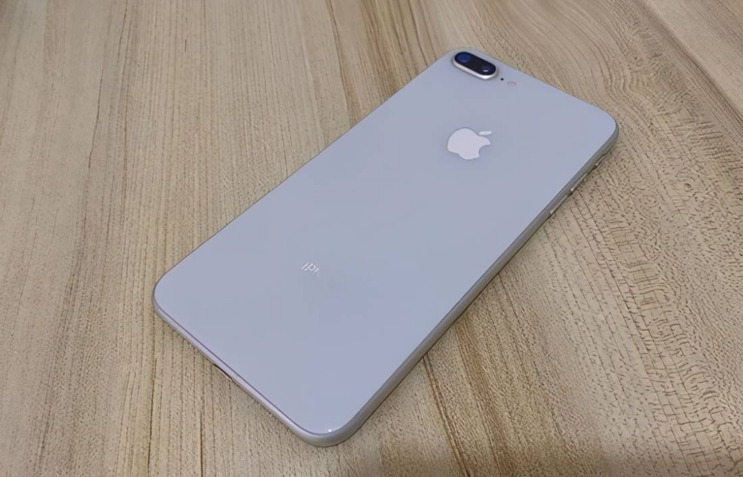 蘋果|蘋果手機能夠使用多久？我的蘋果8P用了4年多，依舊運行流暢