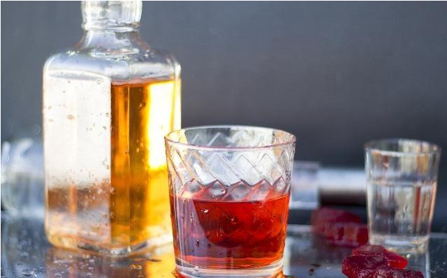 高血压|高血压像一把“软刀子”,不想受伤,就别碰这3种食物